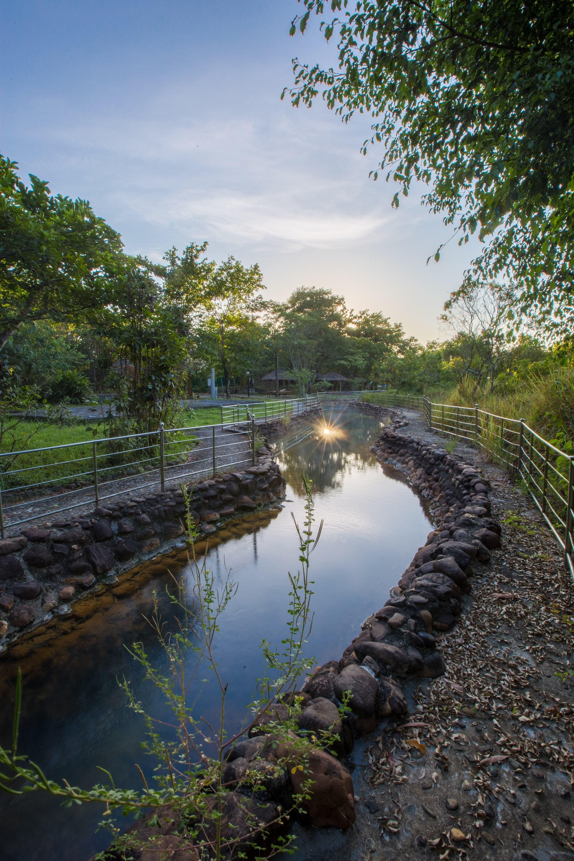 Thanh Tan Hot Springs By Fusion Hue Bagian luar foto
