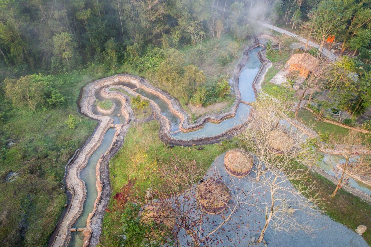 Thanh Tan Hot Springs By Fusion Hue Bagian luar foto